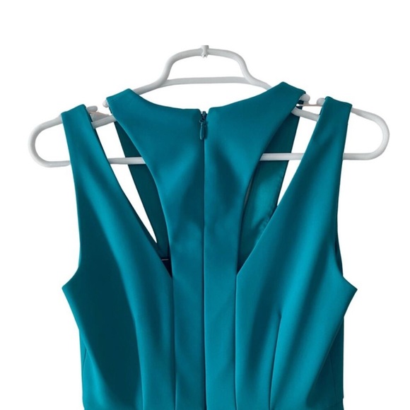 BCBG MAX AZRIA BT. EMERAL ORLENA DOUBLE-STRAP GOWN XVR68H92/L423A SZ 2 - Picture 2 of 3